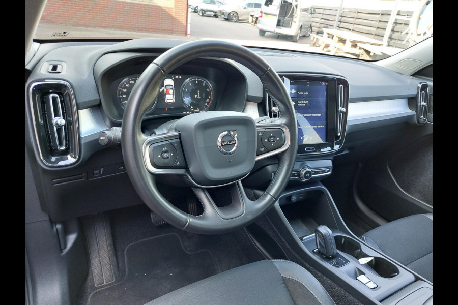 Volvo XC40 2.0 T4 R-Design | Leder | Trekhaak | Panodak