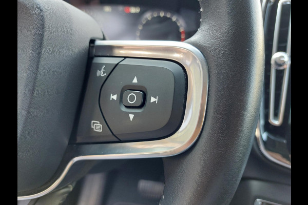 Volvo XC40 2.0 T4 R-Design | Leder | Trekhaak | Panodak