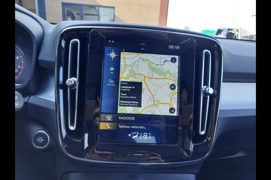 Volvo XC40 2.0 T4 R-Design | Leder | Trekhaak | Panodak