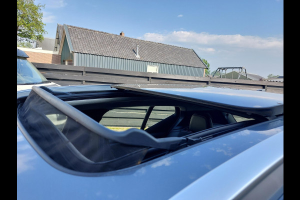 Volvo XC40 2.0 T4 R-Design | Leder | Trekhaak | Panodak