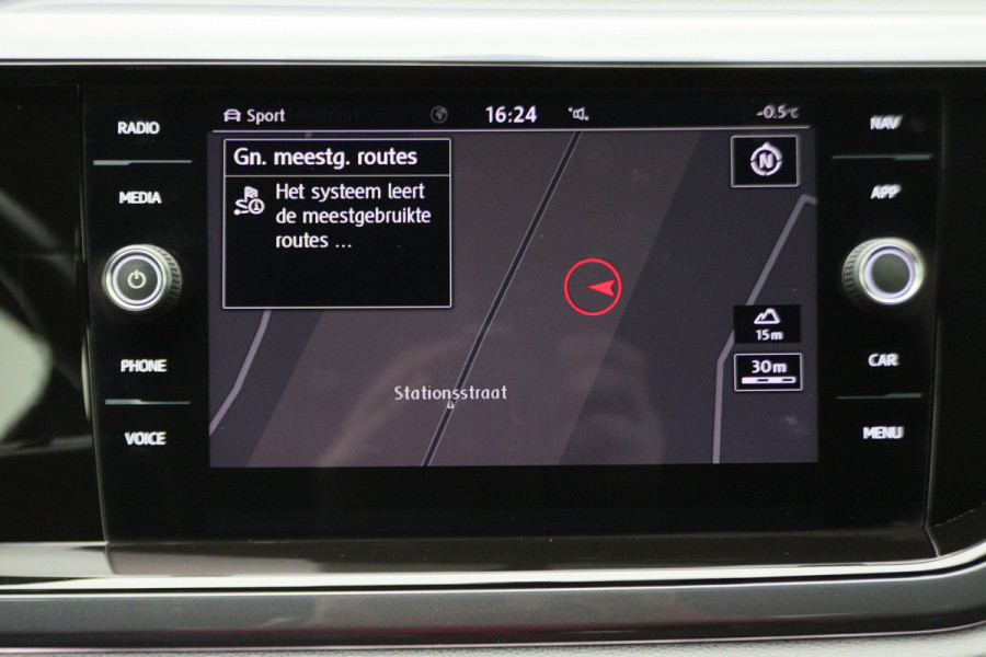 Volkswagen Polo 1.0 TSI Highline R-Line Climate, ACC, Apple Carplay, Sfeerverlichting, Sportstoelen, DAB, 17''