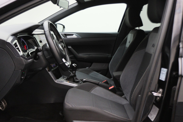 Volkswagen Polo 1.0 TSI Highline R-Line Climate, ACC, Apple Carplay, Sfeerverlichting, Sportstoelen, DAB, 17''