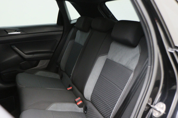 Volkswagen Polo 1.0 TSI Highline R-Line Climate, ACC, Apple Carplay, Sfeerverlichting, Sportstoelen, DAB, 17''