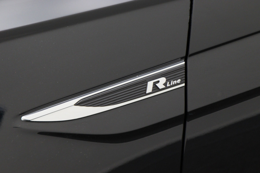 Volkswagen Polo 1.0 TSI Highline R-Line Climate, ACC, Apple Carplay, Sfeerverlichting, Sportstoelen, DAB, 17''