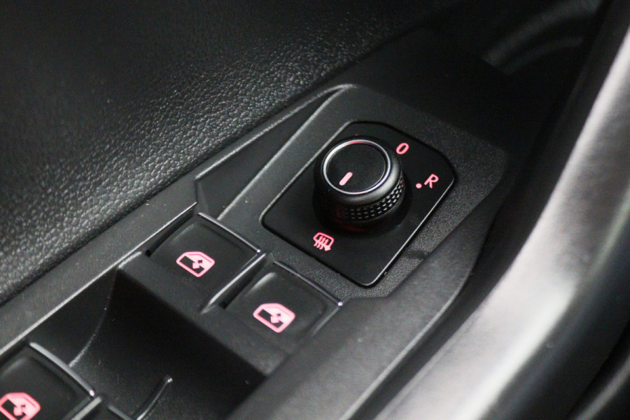 Volkswagen Polo 1.0 TSI Highline R-Line Climate, ACC, Apple Carplay, Sfeerverlichting, Sportstoelen, DAB, 17''