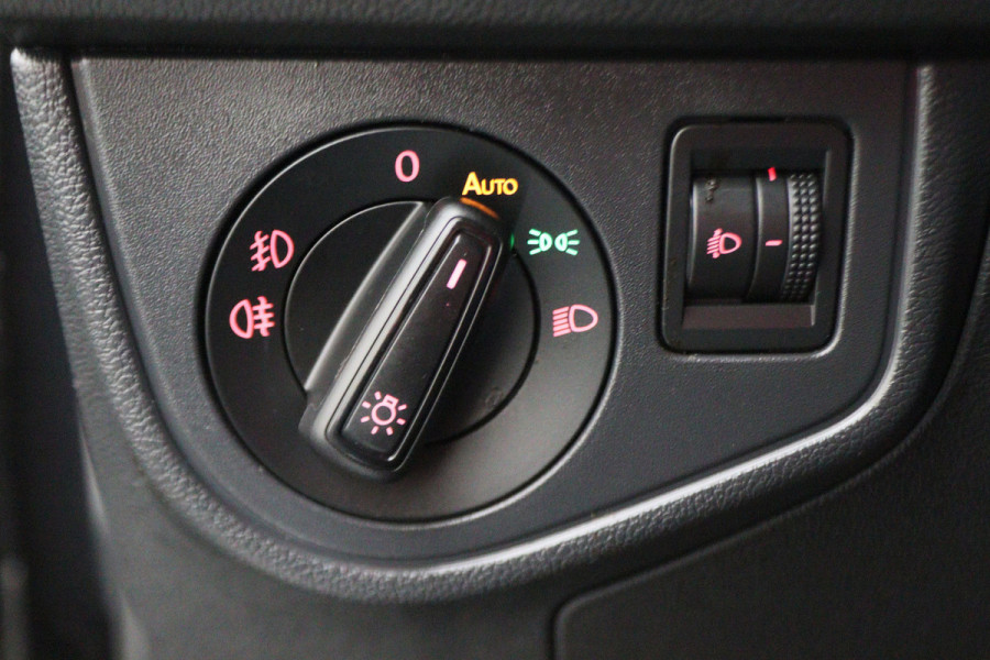 Volkswagen Polo 1.0 TSI Highline R-Line Climate, ACC, Apple Carplay, Sfeerverlichting, Sportstoelen, DAB, 17''