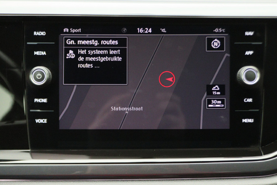 Volkswagen Polo 1.0 TSI Highline R-Line Climate, ACC, Apple Carplay, Sfeerverlichting, Sportstoelen, DAB, 17''