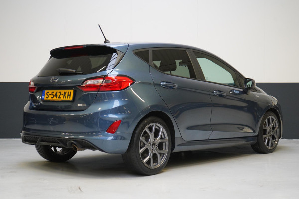 Ford Fiesta 1.0 EcoBoost Hybrid ST-Line | Carplay | Stoelverwarming | Stuurverwarming | Sportstuur | Privacy glass