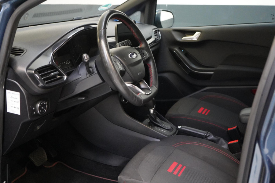 Ford Fiesta 1.0 EcoBoost Hybrid ST-Line | Carplay | Stoelverwarming | Stuurverwarming | Sportstuur | Privacy glass