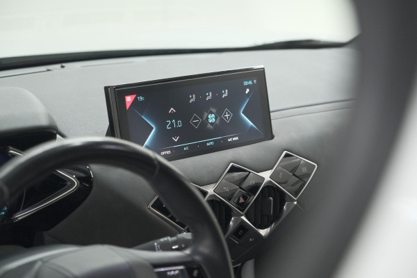 DS Ds 3 Crossback E-Tense So Chic 50 kWh | SHO = 93,8% | Allseason Banden | Camera | Dodehoekdetectie | Head-Up Display