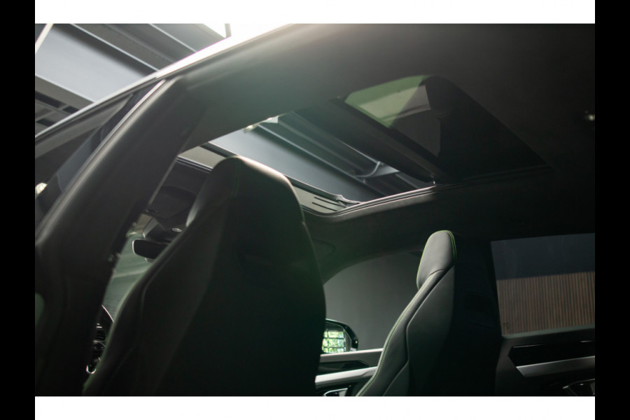 Lamborghini Urus 4.0 V8 HUD Panodak Leer ACC Ceramic Akrapovic Keyless 360 Camera B&O Massage Alcantara hemel Elektr. achterklep Elektr. verstelbare stoelen met memory Afneemb. trekhaak Softclose Achterasbesturing Elektr. verstelbare stuurwiel Navi Stoelverwarming voor & achter Stuurverwarming Stoelventilatie PDC LM ve