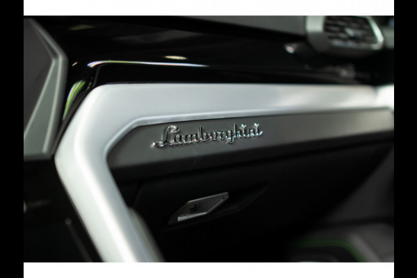 Lamborghini Urus 4.0 V8 HUD Panodak Leer ACC Ceramic Akrapovic Keyless 360 Camera B&O Massage Alcantara hemel Elektr. achterklep Elektr. verstelbare stoelen met memory Afneemb. trekhaak Softclose Achterasbesturing Elektr. verstelbare stuurwiel Navi Stoelverwarming voor & achter Stuurverwarming Stoelventilatie PDC LM ve