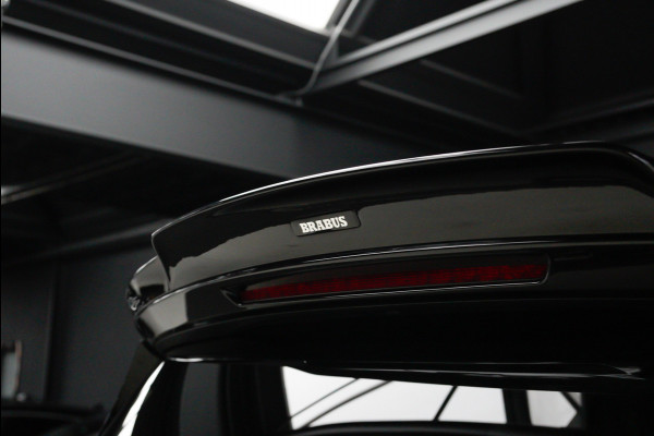 Mercedes-Benz GLS BRABUS 800 4MATIC HUD Massage Full-Carbon Panodak Leer Distronic Standkachel Keyless 360 Camera Burmester Sterrenhemel Airmatic DC Elektr. achterklep Elektr. verstelbare stoelen voor & achter met memory Soft close Elektr. bedienbare trekhaak Elektr. verstelbare stuurwiel Navi PDC LM velgen