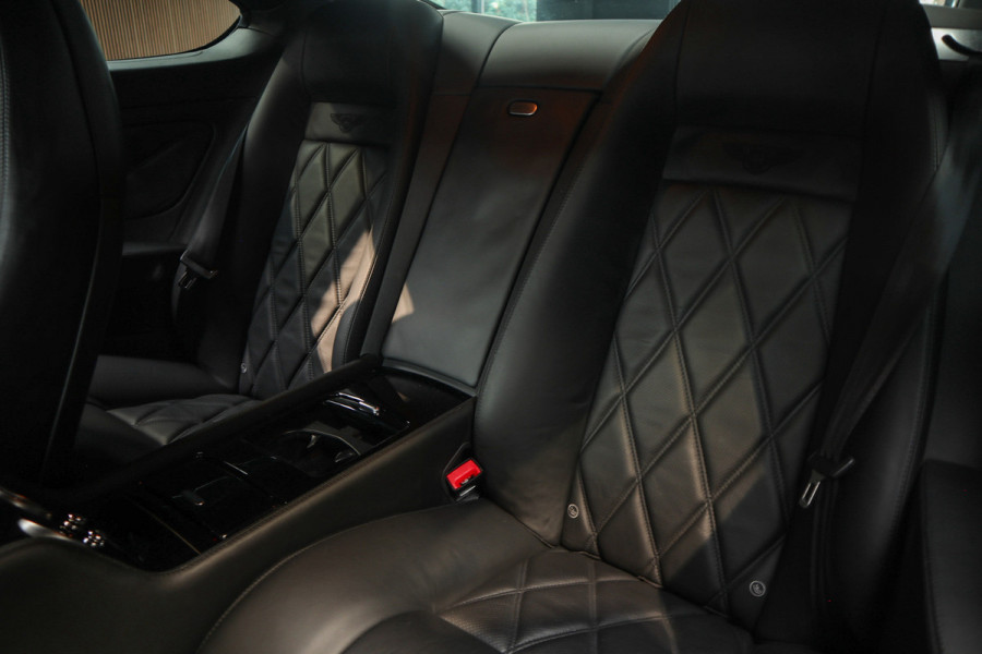 Bentley Continental GT 6.0 W12 Mansory Massage Leer ACC Keyless Camera Luchtvering Elektr. verstelbare stoelen met memory Elektr. verstelbare stuurwiel Navi PDC LM velgen
