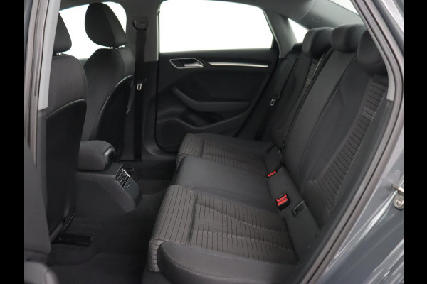 Audi A3 1.0 TFSI Design Pro Line Plus | Stoelverwarming | Trekhaak | Sportstoelen | Full LED | Navigatie | DAB | Cruise control | Climate control | Parkeerhulp | Bluetooth