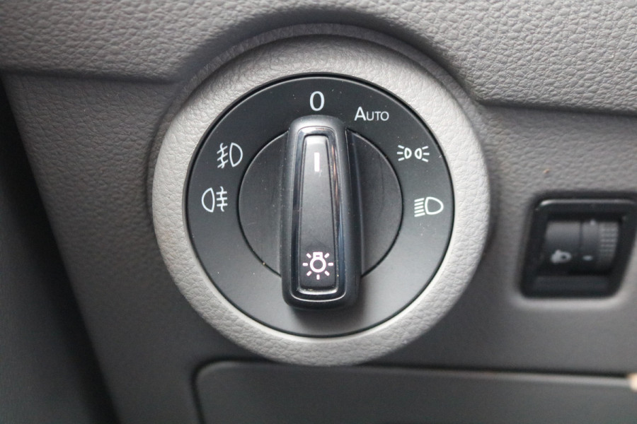 Volkswagen Transporter 2.0 TDI L2 H1 DC 150pk Airco Navigatie Imperiaal