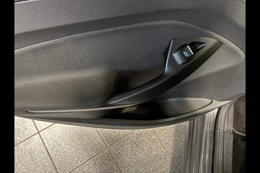 Ford C-MAX 125pk Titanium vol opties