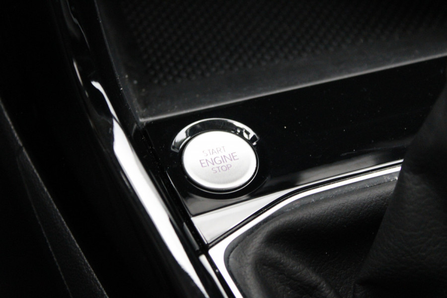 Volkswagen T-Cross 1.0 TSI Life Edition | CAMERA | CARPLAY | ANDROID | LANE ASSIST