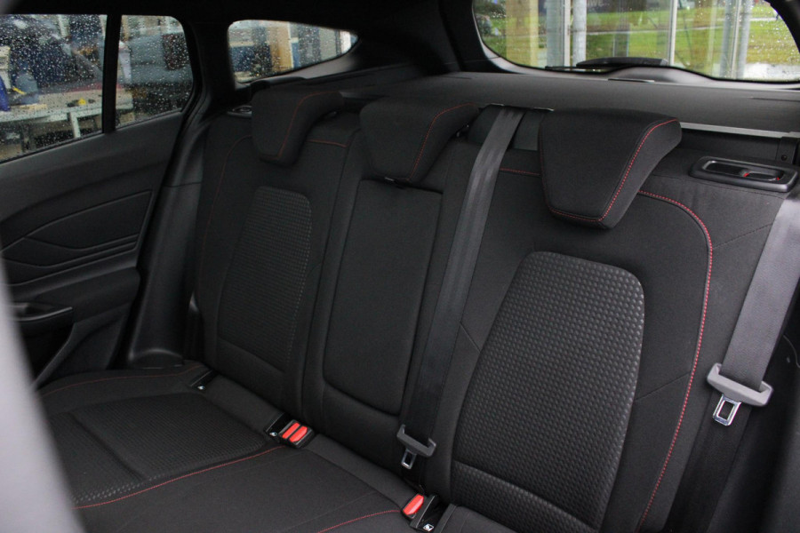 Ford FOCUS Wagon 1.0 EcoBoost Hybrid ST Line X | Trekhaak afneembaar | Panoramadak | Bang&Olufsen | Adaptive cruise control | Winter Pack | All season banden | Camera