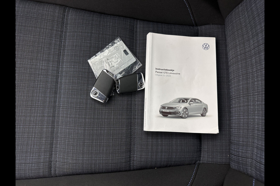 Volkswagen Passat 1.4 TSI PHEV GTE Business (INCL-BTW) Aut. *FULL-LED | DIGI-COCKPIT | ADAPTIVE-CRUISE | NAVI-FULLMAP | KEYLESS | DAB+ | COMFORT-SEATS | SHIFTPADDLES | PRIVACY-GLASS | PDC | CAMERA | CARPLAY | 17''ALU*
