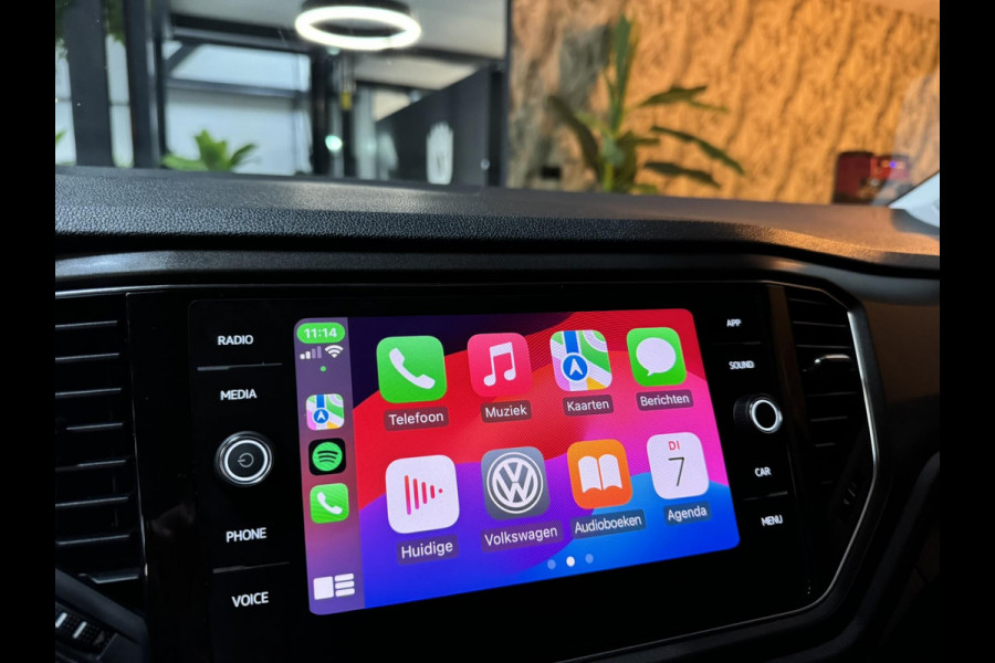 Volkswagen T-Roc 1.5 TSI Style Garantie Carplay StoelVW Adoptieve Cruise Front ASS Clima Navi Led Dab Rijklaar