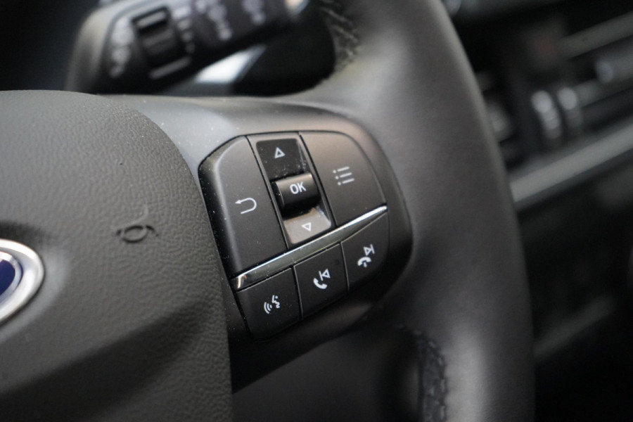 Ford Kuga 2.5 PHEV Titanium | Head-Up | Stoelverwarming | Navigatie | Achteruitrijcamera | Stuurverwarming