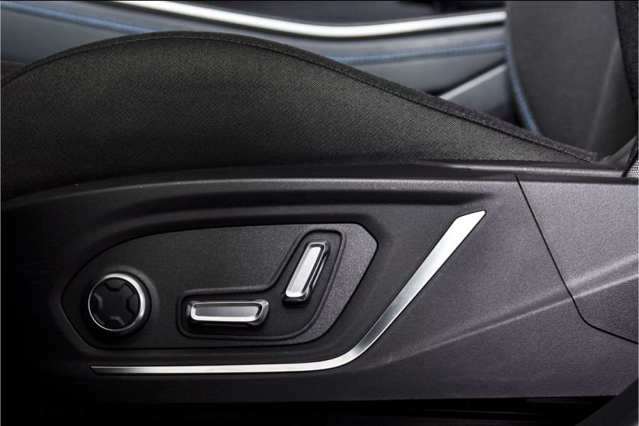 Lynk & Co 01 1.5 PHEV 261PK MY22 | Black Pakket | 360 Camera | 7.4 kWh Boordlader | S/K-panodak | Adapt. Cruise | Memory | Elek. klep | LM 20" | 6298