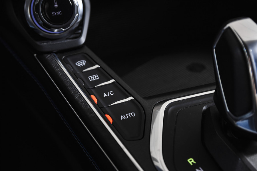 Lynk & Co 01 1.5 PHEV 261PK MY22 | Black Pakket | 360 Camera | 7.4 kWh Boordlader | S/K-panodak | Adapt. Cruise | Memory | Elek. klep | LM 20" | 6298