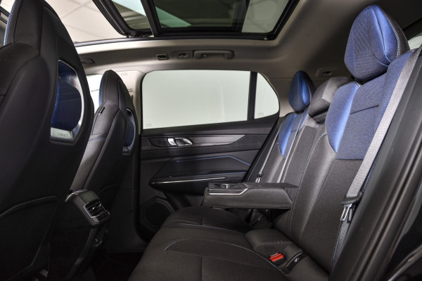 Lynk & Co 01 1.5 PHEV 261PK MY22 | Black Pakket | 360 Camera | 7.4 kWh Boordlader | S/K-panodak | Adapt. Cruise | Memory | Elek. klep | LM 20" | 6298