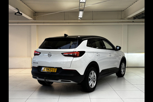 Opel Grandland X 1.2 Turbo Business Elegance Automaat | Trekhaak | Navigatie | 360 Camera| 4-seizoensbanden | Android auto / Apple carplay