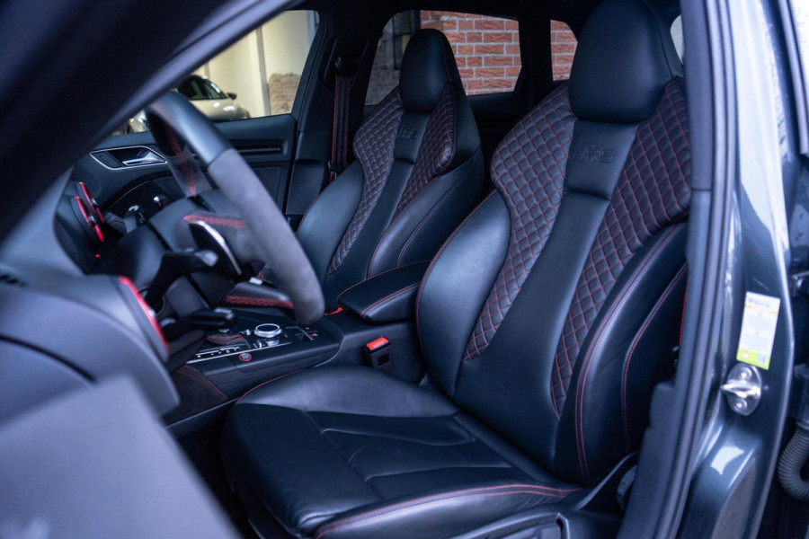 Audi RS3 2.5 TFSI RS3 Quattro Pano / B&O / Virtual