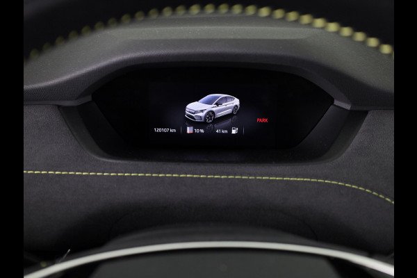 Škoda ENYAQ Coupé iV 80 RS 299pk | Panoramadak | Elektrisch verstelbare stoelen met geheugen | Verwarmbare voorstoelen en achterbank |