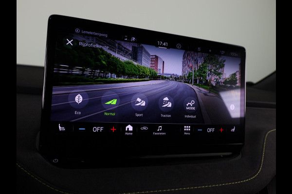 Škoda ENYAQ Coupé iV 80 RS 299pk | Panoramadak | Elektrisch verstelbare stoelen met geheugen | Verwarmbare voorstoelen en achterbank |