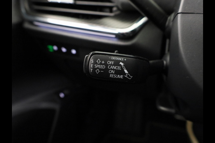 Škoda ENYAQ Coupé iV 80 RS 299pk | Panoramadak | Elektrisch verstelbare stoelen met geheugen | Verwarmbare voorstoelen en achterbank |