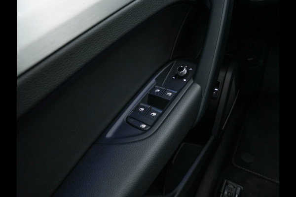 Audi Q5 50 TFSIe S-Line Edition Quattro (Plug-In) (INCL-BTW) *FULL-LED | DIGI-COCKPIT | LEATHER-FABRIC | BANG&OLUFSEN | HEATED-SPORTSEATS | DAB+ | KEYLESS | NAVI-FULLMAP | ECC | PDC | CRUISE | PRIVACYGLASS | SHIFTPADDLES |  AMBIENTLIGHT | 20