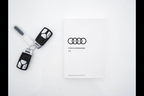 Audi Q5 50 TFSIe S-Line Edition Quattro (Plug-In) (INCL-BTW) *FULL-LED | DIGI-COCKPIT | LEATHER-FABRIC | BANG&OLUFSEN | HEATED-SPORTSEATS | DAB+ | KEYLESS | NAVI-FULLMAP | ECC | PDC | CRUISE | PRIVACYGLASS | SHIFTPADDLES |  AMBIENTLIGHT | 20