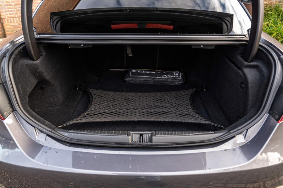 Alfa Romeo Giulia 2.0 T 280pk AWD Veloce Adaptive Camera Leder Stoel/Stuurverw. 19''