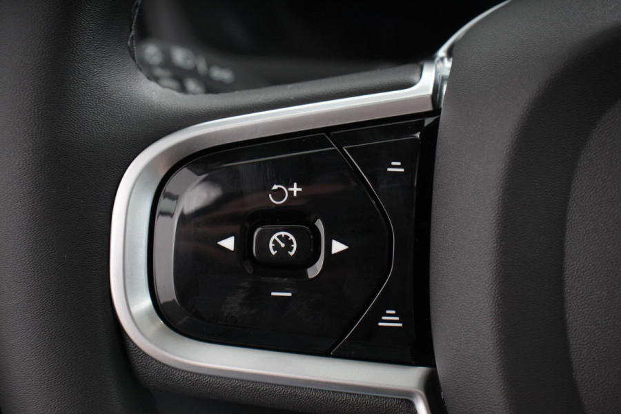 Volvo XC90 2.0 T8 455pk Recharge AWD Ultimate Dark | DEMO ! | Leder | Panorama-schuifdak | Navigatie | Harman Kardon | Electrisch bedienbare achterklep | Camera