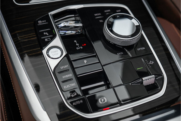 BMW X5 xDrive50e Launch Ed M-Sport Pro Pano B&W ACC Luchtvering 22" 1e Eig