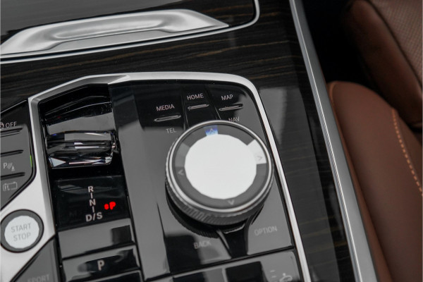 BMW X5 xDrive50e Launch Ed M-Sport Pro Pano B&W ACC Luchtvering 22" 1e Eig