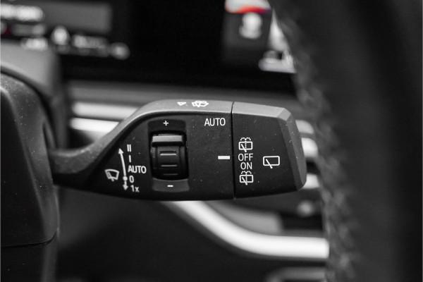 BMW X5 xDrive50e Launch Ed M-Sport Pro Pano B&W ACC Luchtvering 22" 1e Eig