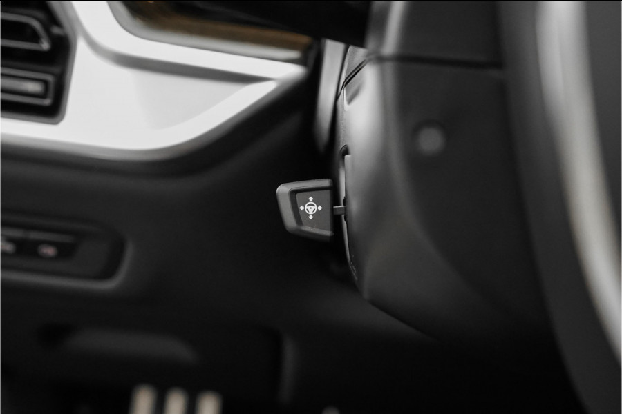 BMW X5 xDrive50e Launch Ed M-Sport Pro Pano B&W ACC Luchtvering 22" 1e Eig