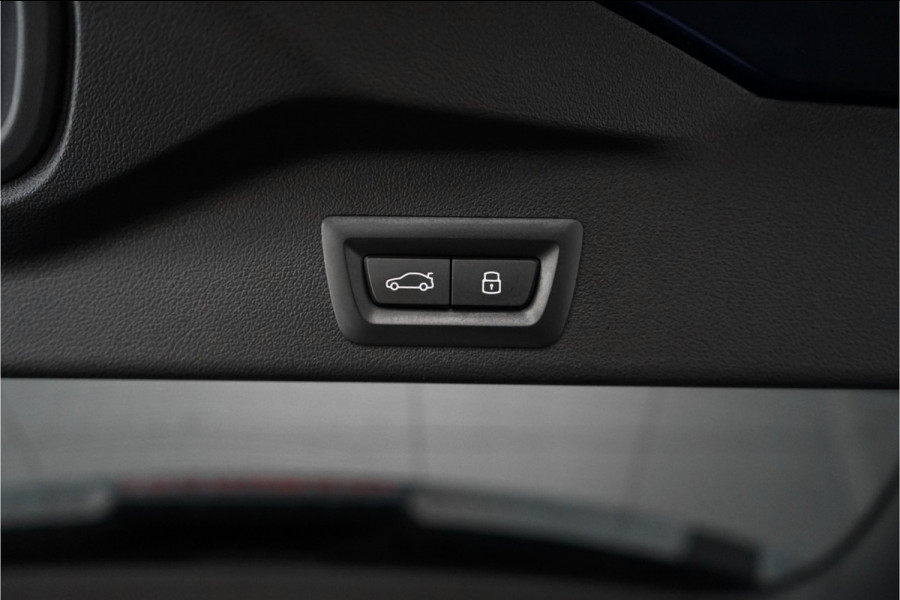 BMW X5 xDrive50e Launch Ed M-Sport Pro Pano B&W ACC Luchtvering 22" 1e Eig