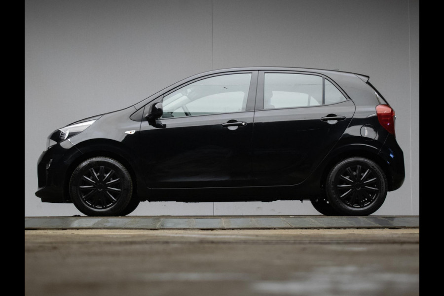 Kia Picanto 1.0 MPi BLACK/PACK (APPLECAR PLAY,NAVI,LED,SPORTSTOELEN,AIRCO,BLACK,NETTESTAAT)