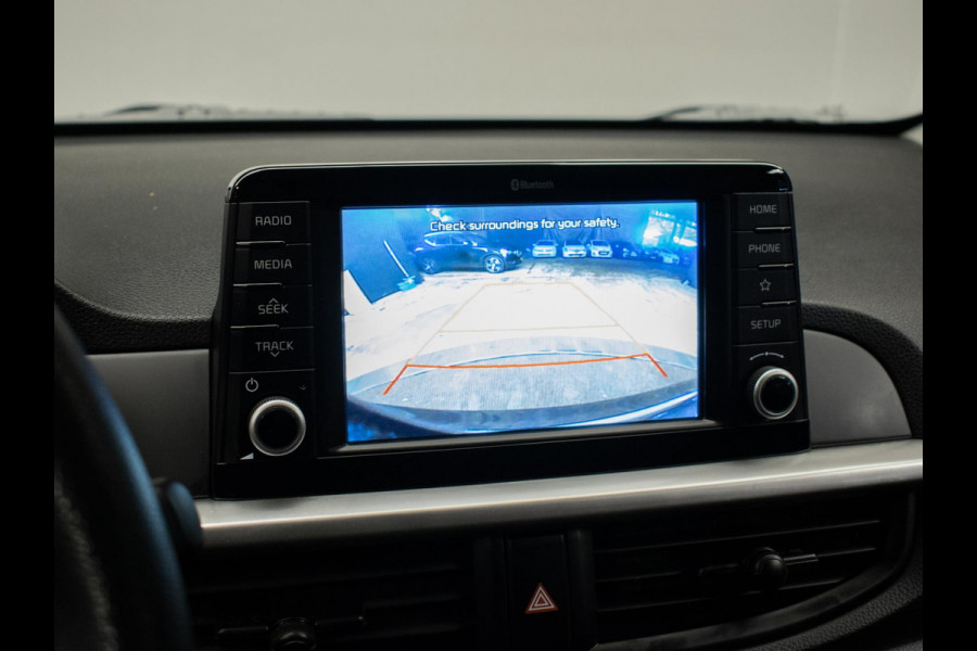 Kia Picanto 1.0 MPi BLACK/PACK (APPLECAR PLAY,NAVI,LED,SPORTSTOELEN,AIRCO,BLACK,NETTESTAAT)