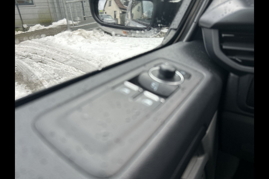 Ford E-Transit Custom 340 L2H1 Sport 71 kWh 2x schuifdeur, LMV 19'', navigatie, laadvloer, trekhaak, camera Snel leverbaar