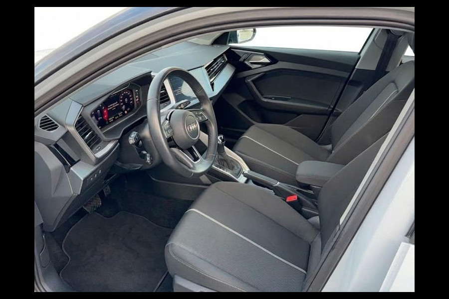 Audi A1 Sportback 30 TFSI Advanced edition 116pk Automaat | 17 inch Lichtmetalen velgen | Led koplampen | Navigatie via App