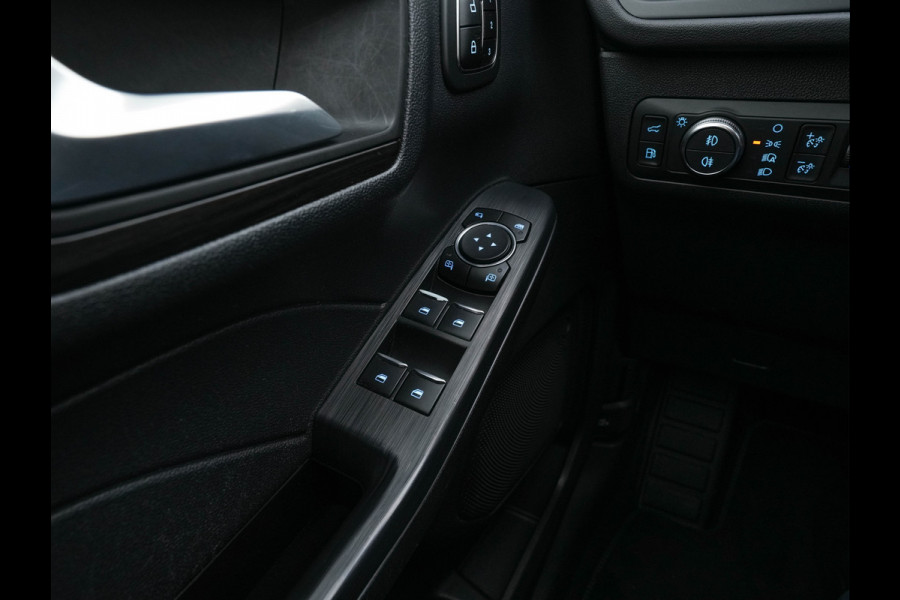 Ford Kuga 2.5 PHEV Vignale (Plug-In) (INCL-BTW) Aut. *LUXURY-LEATHER | DIGI-COCKPIT | FULL-LED | KEYLESS | DAB | CARPLAY | NAVI-FULLMAP | MEMORY-PACK | HEATED-COMFORTSEATS | 18''ALU*