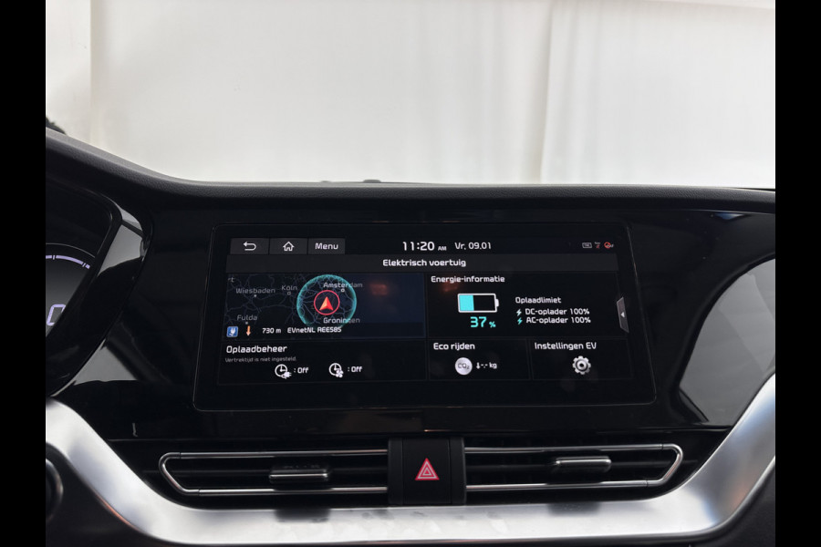 Kia e-Niro ExecutiveLine 64 kWh [ 3-Fase ] {SOH-100%} (INCL-BTW)  Aut.*LEATHER | FULL-LED | NAVI-FULLMAP | ADAPTIVE-CRUISE | CAMERA | MEMORY-PACK | LANE-ASSIST | KEYLESS | DIGI-COCKPIT | PRIVACY-GLASS | 17"ALU*