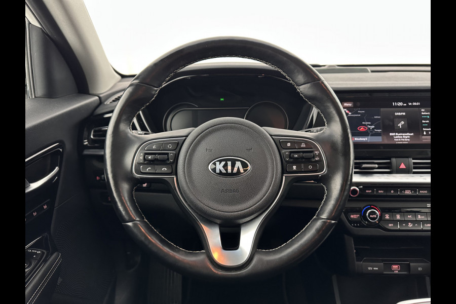 Kia e-Niro ExecutiveLine 64 kWh [ 3-Fase ] {SOH-100%} (INCL-BTW)  Aut.*LEATHER | FULL-LED | NAVI-FULLMAP | ADAPTIVE-CRUISE | CAMERA | MEMORY-PACK | LANE-ASSIST | KEYLESS | DIGI-COCKPIT | PRIVACY-GLASS | 17"ALU*